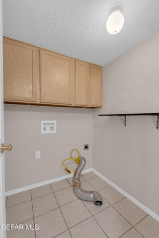 5417 COLIN POWELL Avenue, El Paso, TX 79934