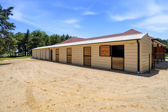 180 E Greer Road, Sadler, TX 76264