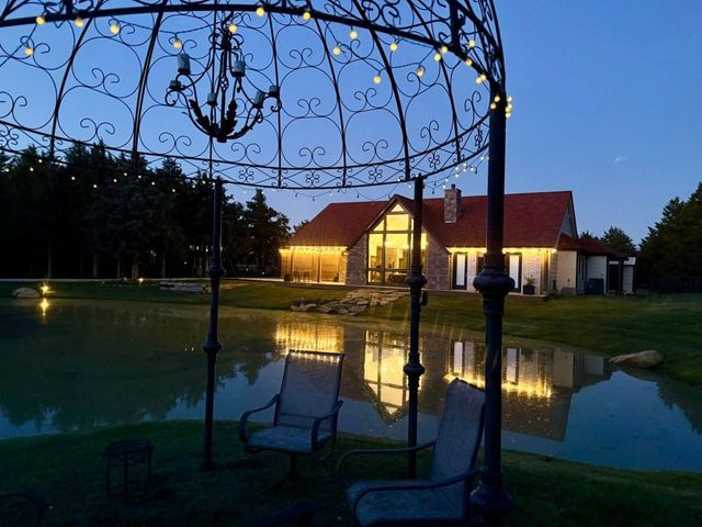 180 E Greer Road, Sadler, TX 76264
