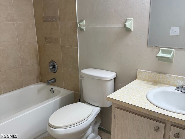 1830 Maravilla AVE 814, Fort Myers, FL 33901