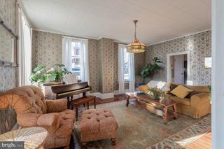 201 E COURT ST, Woodstock, VA 22664