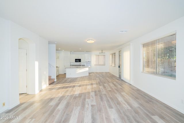 562 N KIMBERLEE Way, Chandler, AZ 85225