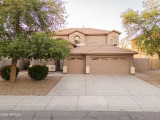 562 N KIMBERLEE Way, Chandler, AZ 85225
