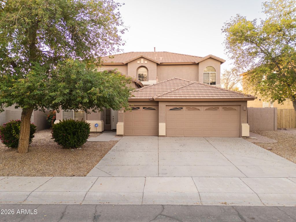 562 N KIMBERLEE Way, Chandler, AZ 85225
