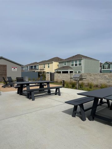 547 Avisa, Kemah, TX 77565