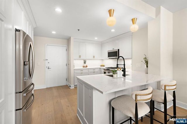 1125 Maxwell Lane 434-436, Hoboken, NJ 07030