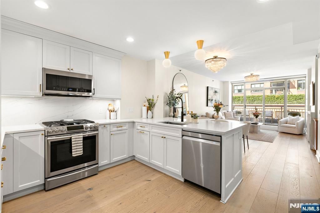 1125 Maxwell Lane 434-436, Hoboken, NJ 07030