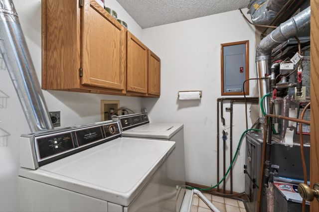 2638 Lake Court Drive 30, Mounds View, MN 55112