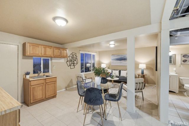 462 bellevue Avenue, Daly City, CA 94014