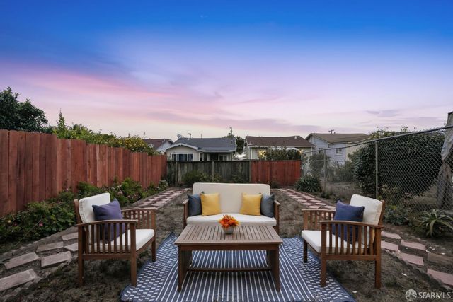 462 bellevue Avenue, Daly City, CA 94014
