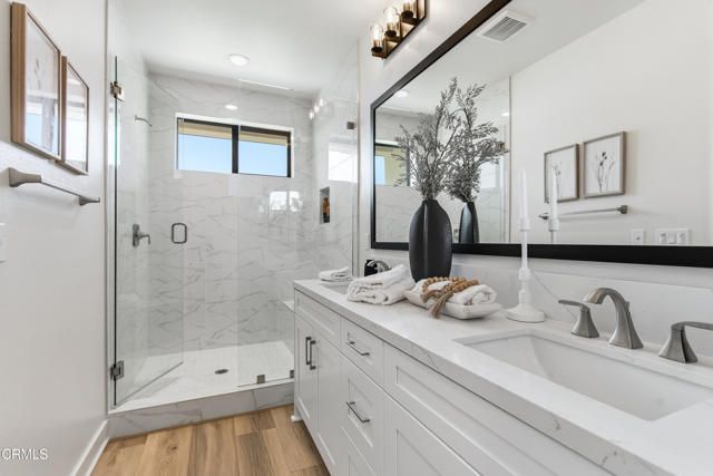 306 E Las Flores Drive, Altadena, CA 91001