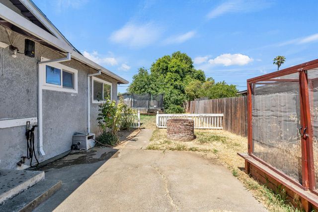 7718 Laurie Way, Sacramento, CA 95832