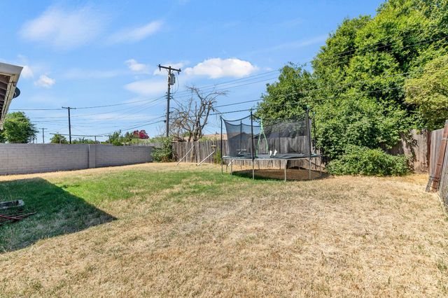 7718 Laurie Way, Sacramento, CA 95832