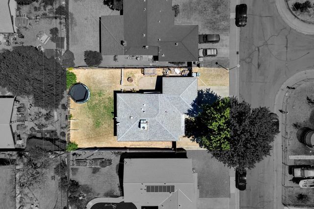 7718 Laurie Way, Sacramento, CA 95832