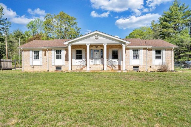 1547 Kings Store RD NE, Check, VA 24072