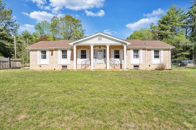 1547 Kings Store RD NE, Check, VA 24072