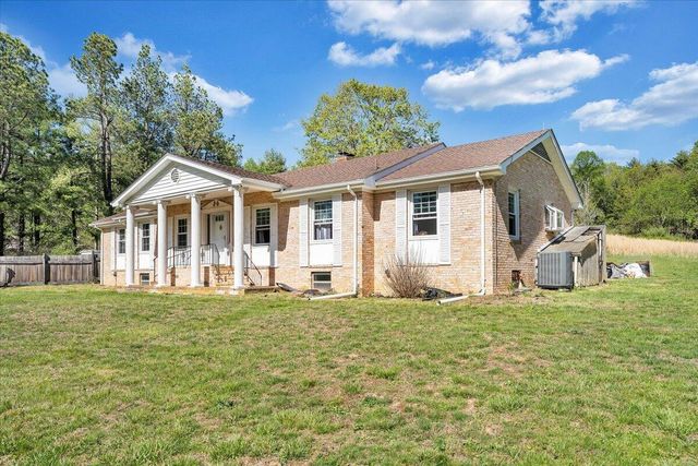 1547 Kings Store RD NE, Check, VA 24072