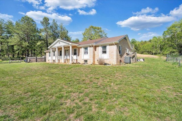 1547 Kings Store RD NE, Check, VA 24072