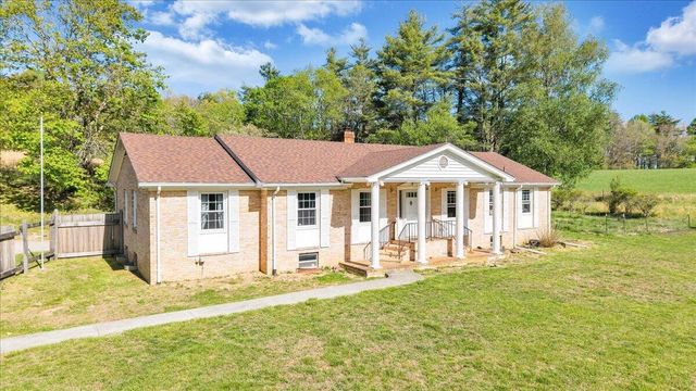 1547 Kings Store RD NE, Check, VA 24072