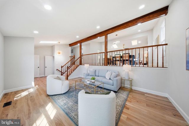 6443 BATTLE ROCK DR, Clifton, VA 20124