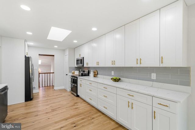 6443 BATTLE ROCK DR, Clifton, VA 20124