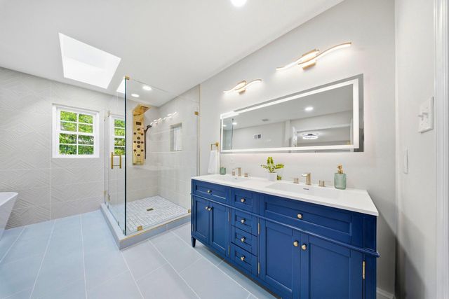 6443 BATTLE ROCK DR, Clifton, VA 20124