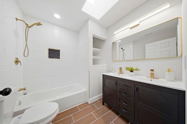 6443 BATTLE ROCK DR, Clifton, VA 20124