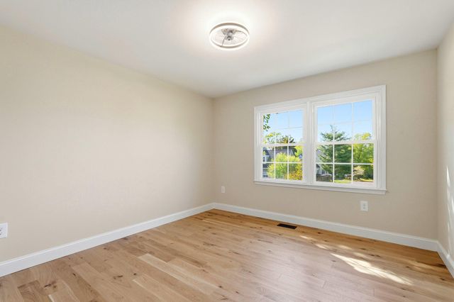 6443 BATTLE ROCK DR, Clifton, VA 20124