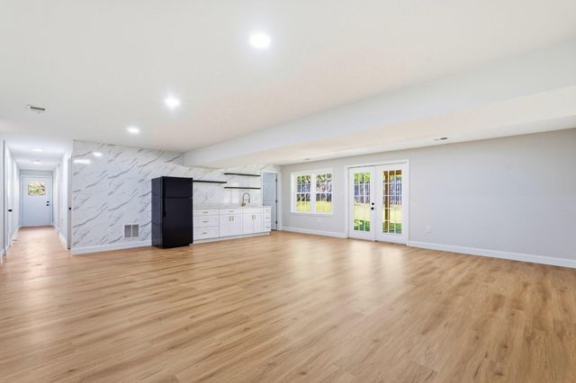 6443 BATTLE ROCK DR, Clifton, VA 20124