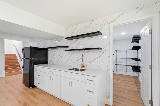 6443 BATTLE ROCK DR, Clifton, VA 20124