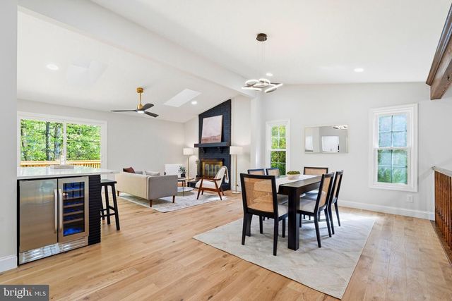 6443 BATTLE ROCK DR, Clifton, VA 20124