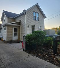 2002 COTTAGE Avenue, Erie, PA 16503