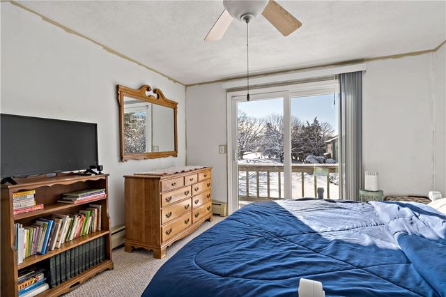 18 Pond Court C, North Providence, RI 02904