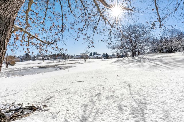 18 Pond Court C, North Providence, RI 02904