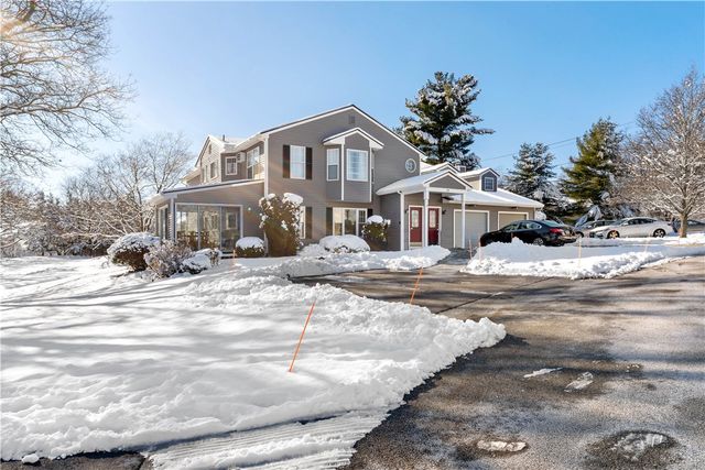 18 Pond Court C, North Providence, RI 02904