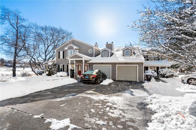 18 Pond Court C, North Providence, RI 02904