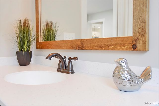 112 Birch Creek, Alden, NY 14004