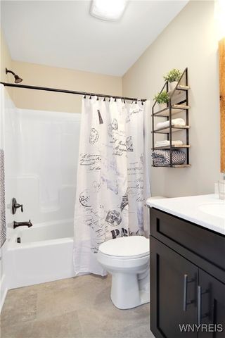 112 Birch Creek, Alden, NY 14004