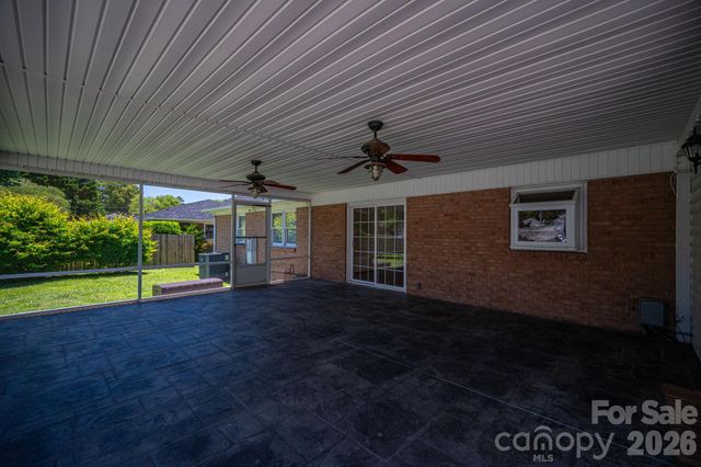 1920 Echo Lane, Gastonia, NC 28052