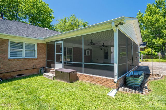 1920 Echo Lane, Gastonia, NC 28052
