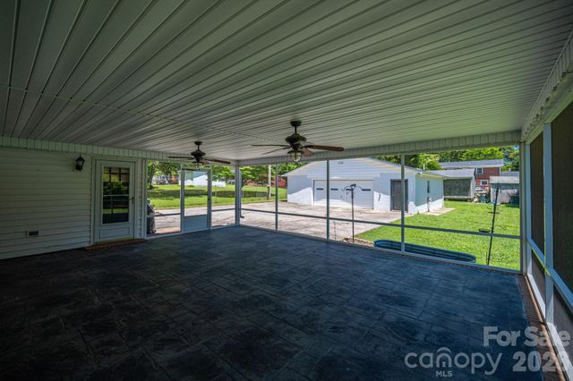 1920 Echo Lane, Gastonia, NC 28052
