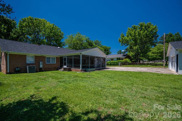 1920 Echo Lane, Gastonia, NC 28052