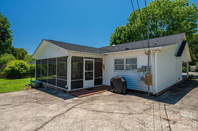 1920 Echo Lane, Gastonia, NC 28052