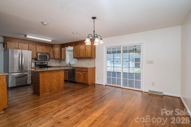1920 Echo Lane, Gastonia, NC 28052