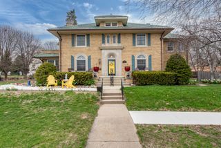 1314 Shiloh Boulevard, Zion, IL 60099