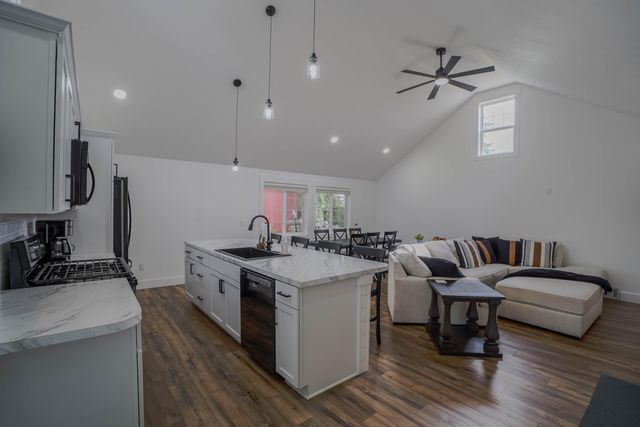 8516 Harlow Avenue Sw, Byron Twp, MI 49315