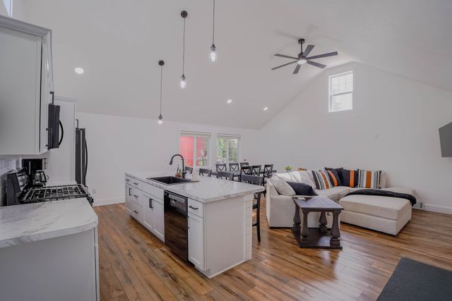 8516 Harlow Avenue Sw, Byron Twp, MI 49315
