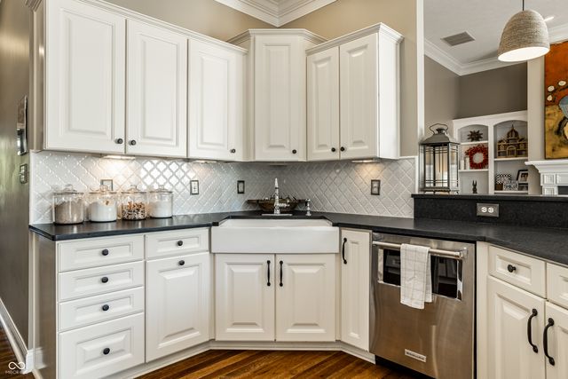 8071 Hopkins Lane, Indianapolis, IN 46250