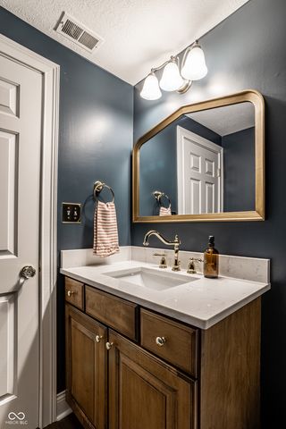 8071 Hopkins Lane, Indianapolis, IN 46250