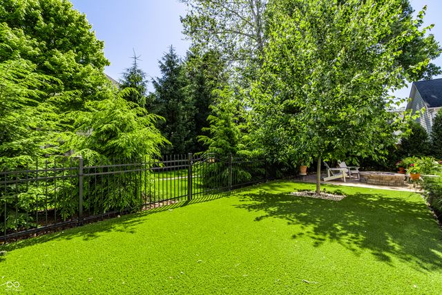 8071 Hopkins Lane, Indianapolis, IN 46250